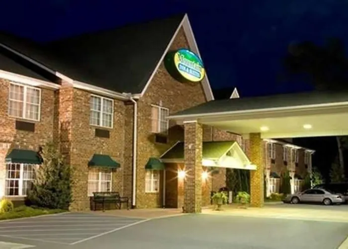 Mountain Inn & Suites Flat Rock